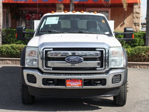 Used 2015 Ford F550 4x4 Crew Cab Super Duty image 3
