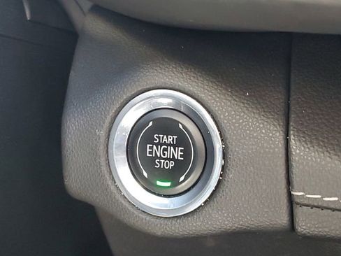 Certified 2022 Buick Envision Preferred FWD image 24