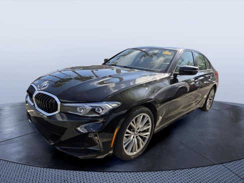 Certified 2023 BMW 330i Sedan w/ Driving Assistance Package RWD image 3