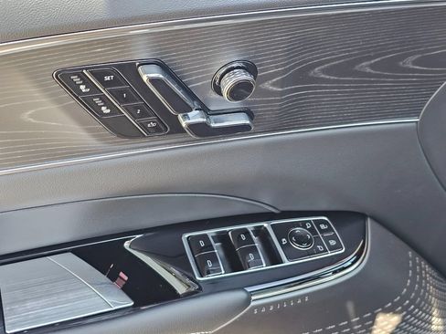 Certified 2024 Cadillac Lyriq Sport w/ LPO, Floor Liner Package AWD/4WD image 22