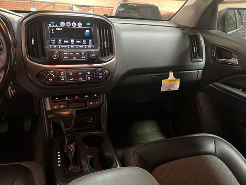 Used 2017 Chevrolet Colorado Z71 RWD image 26