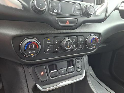Used 2021 GMC Terrain SLT w/ LPO, Floor Liner Package AWD/4WD image 25