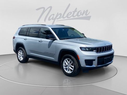 Used 2023 Jeep Grand Cherokee L Laredo RWD image 8