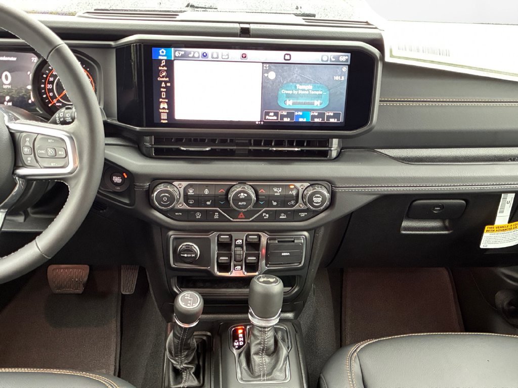New 2027 Jeep Wrangler Unlimited Sahara AWD/4WD image 3