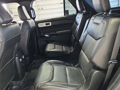 Used 2022 Ford Explorer ST w/ Equipment Group 401A image 8