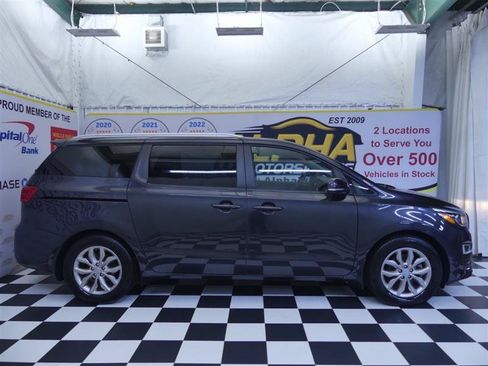 Used 2019 Kia Sedona EX FWD image 30