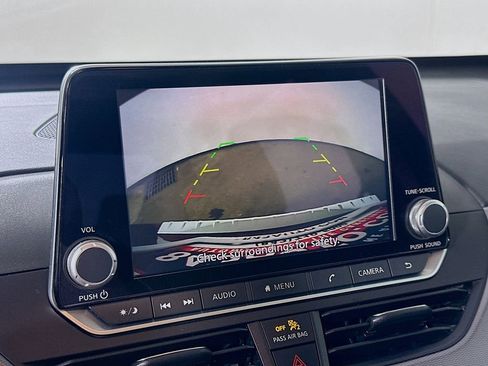 Used 2023 Nissan Altima 2.5 SR image 9