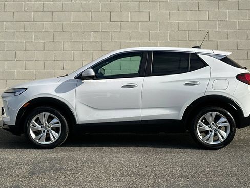 Used 2024 Buick Encore GX Preferred FWD image 7