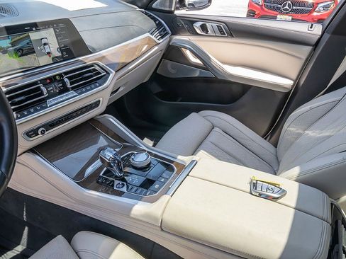 Used 2020 BMW X6 M50i w/ Executive Package AWD/4WD image 16