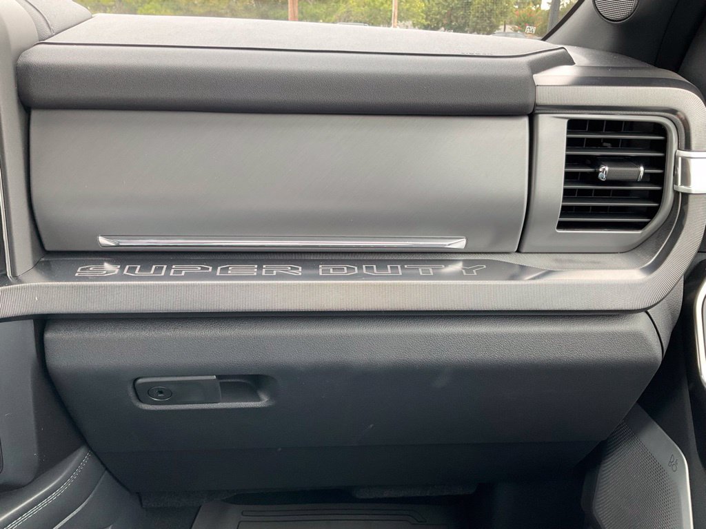 New 2026 Ford F250 Platinum AWD/4WD image 39