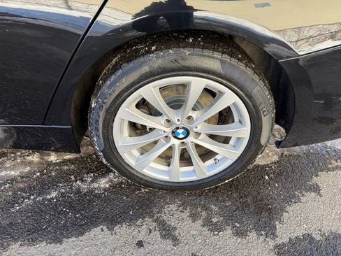 Used 2018 BMW 320i 320i Sedan 4D image 9