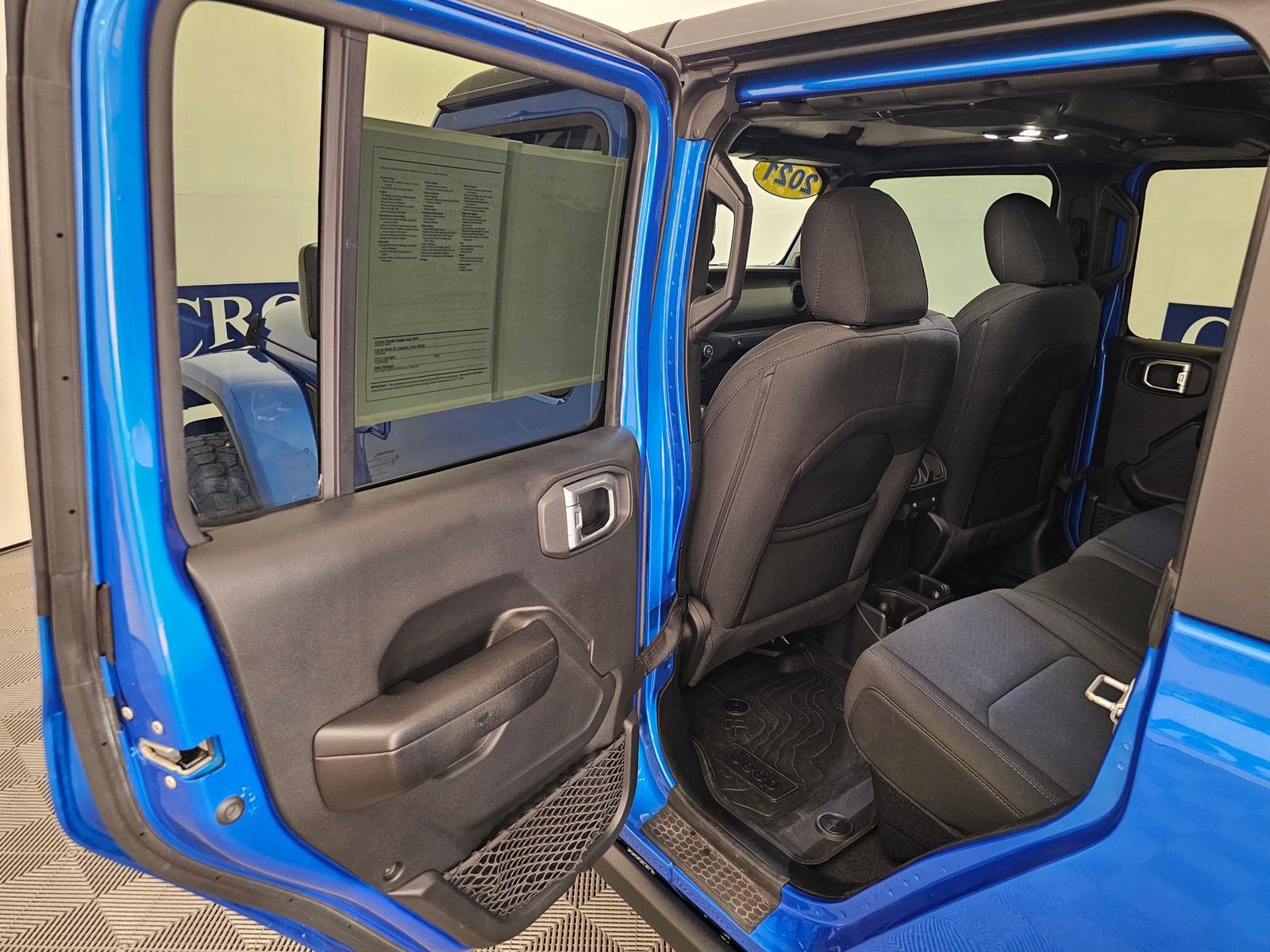 Used 2021 Jeep Gladiator Sport AWD/4WD image 23