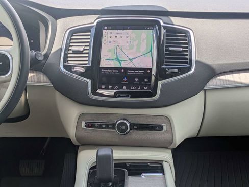 Certified 2024 Volvo XC90 B5 Plus w/ Protection Package Premier AWD/4WD image 24