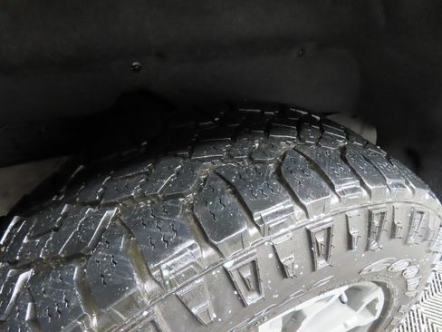 Used 2021 GMC Sierra 1500 SLE image 28