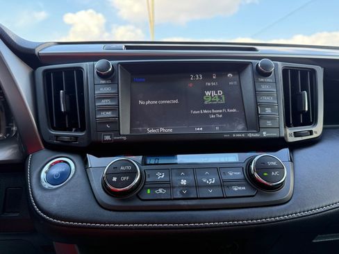 Used 2016 Toyota RAV4 Limited w/ Advanced Technology Package AWD/4WD image 16