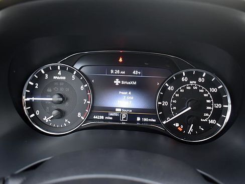 Used 2022 INFINITI QX80 Premium Select w/ All-Season Package image 18