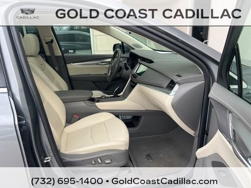 Used 2021 Cadillac XT5 Premium Luxury image 7