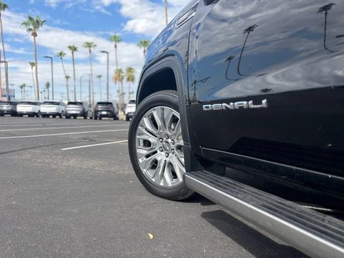 Used 2020 GMC Sierra 1500 Denali w/ Denali Ultimate Package AWD/4WD image 5