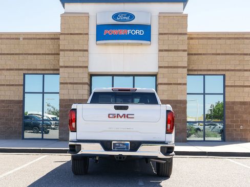 Used 2024 GMC Sierra 1500 SLT w/ SLT Premium Plus Package AWD/4WD image 7