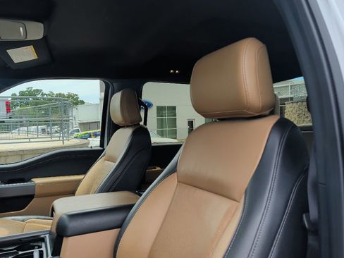 Used 2026 Ford F250 Lariat AWD/4WD image 9