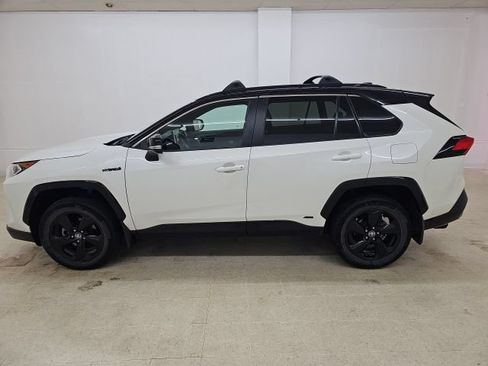 Used 2021 Toyota RAV4 XSE AWD/4WD image 14