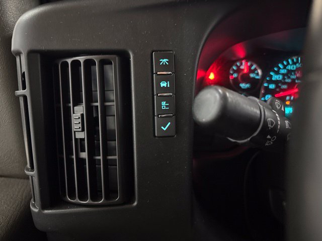 Used 2020 Chevrolet Express 2500 LT RWD image 39