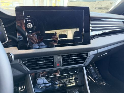 New 2025 Volkswagen Jetta Sport image 18