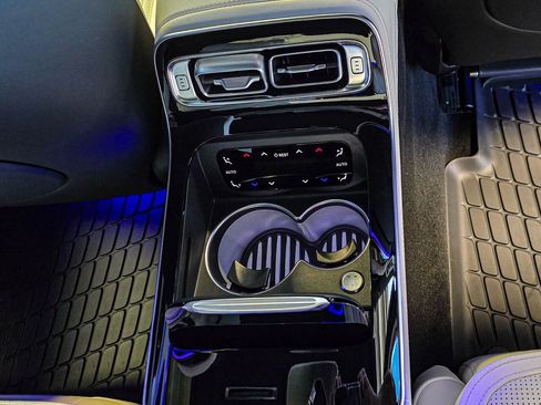 New 2026 Mercedes-Benz S 63 AMG S image 31