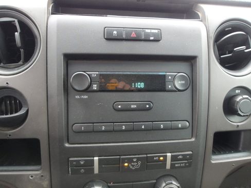 Used 2010 Ford F150 XL image 21