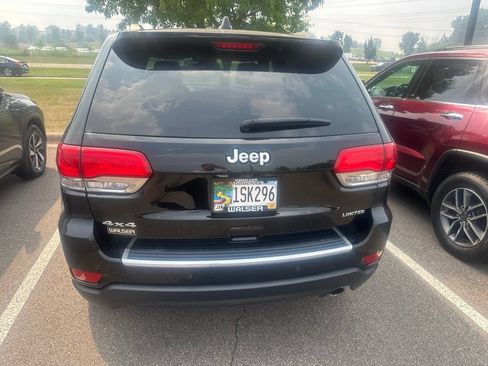 Used 2018 Jeep Grand Cherokee Limited AWD/4WD image 9