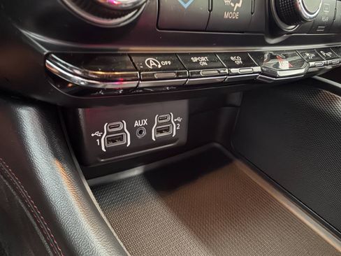 Used 2023 Dodge Durango GT AWD/4WD image 8