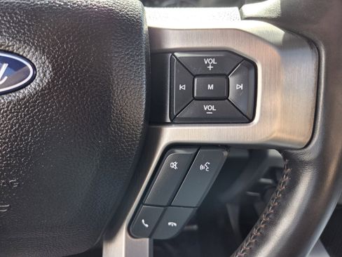 Used 2020 Ford F250 Platinum w/ FX4 Off-Road Package image 28