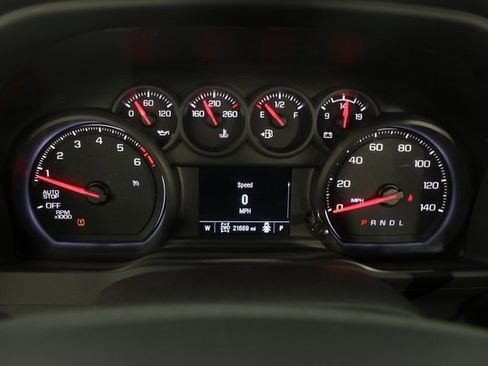 Used 2024 Chevrolet Silverado 1500 Custom image 11