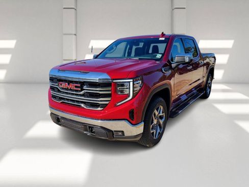 Used 2023 GMC Sierra 1500 SLT image 1