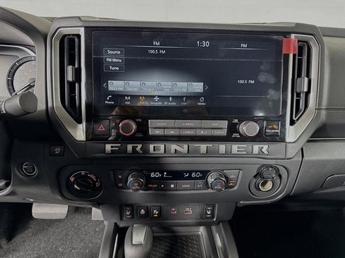 New 2025 Nissan Frontier SV w/ SV Convenience Package image 17