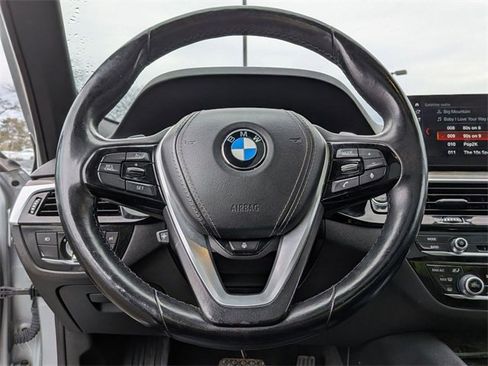 Used 2017 BMW 530i xDrive image 18