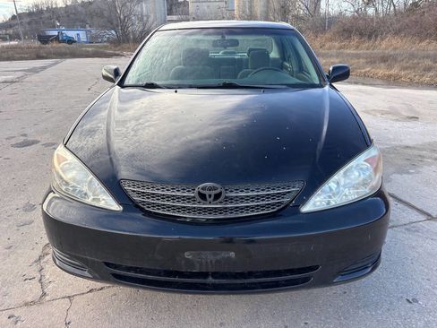 Used 2003 Toyota Camry LE image 3