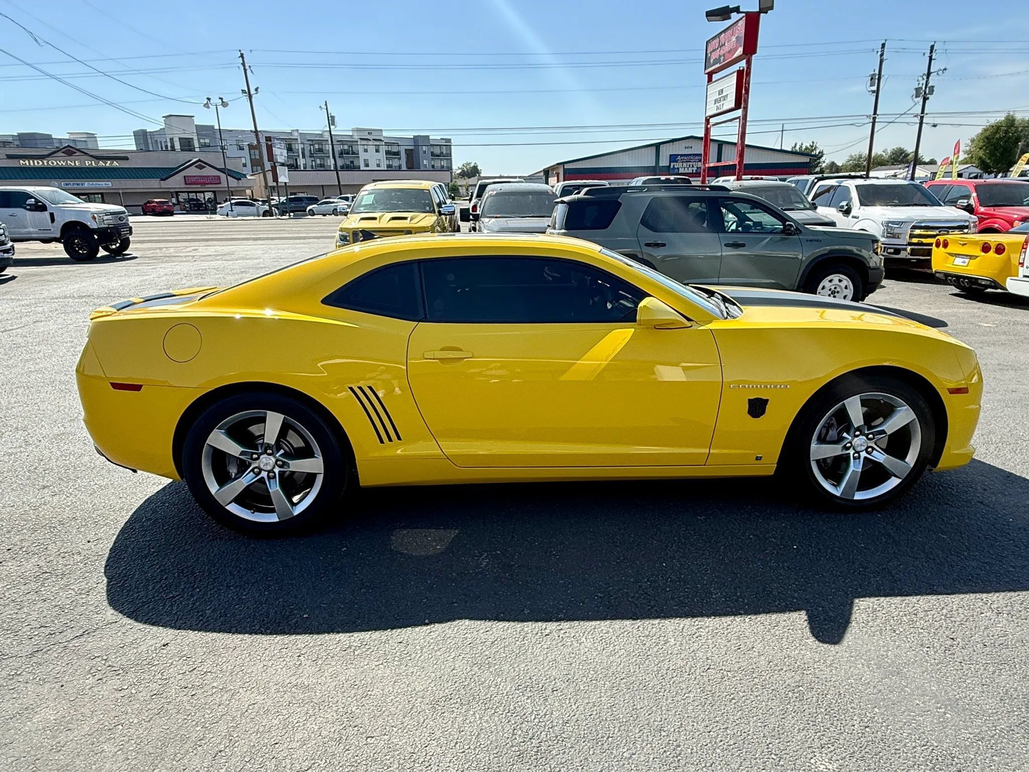 Used 2010 Chevrolet Camaro SS w/ RS Package RWD image 6