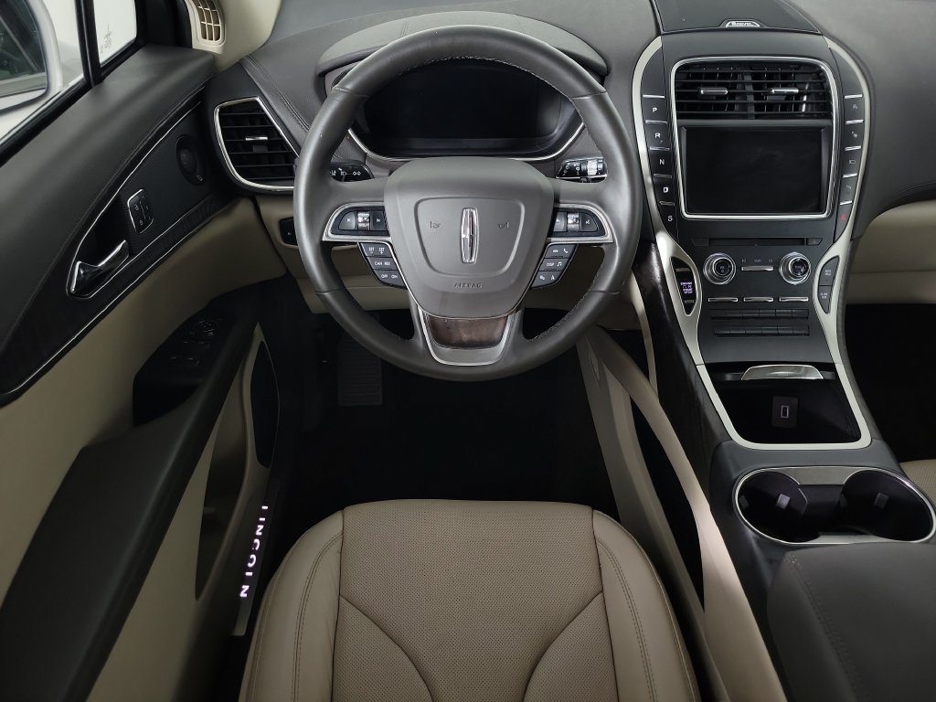 Used 2019 Lincoln Nautilus Reserve FWD image 9
