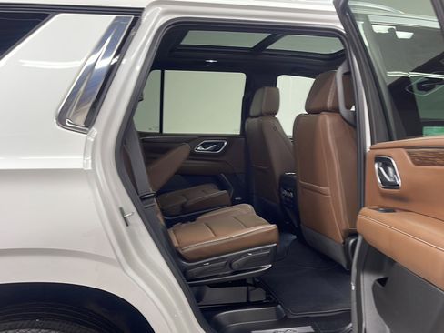 Used 2024 Chevrolet Tahoe High Country AWD/4WD image 21