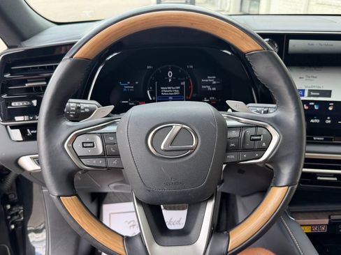 Used 2025 Lexus RX 350 Premium w/ Accessory Package (Z1) FWD image 22