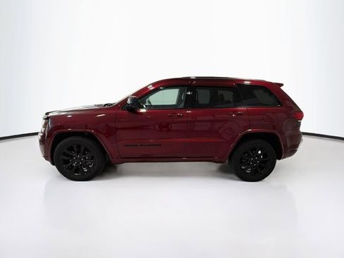Used 2021 Jeep Grand Cherokee Laredo X AWD/4WD image 4