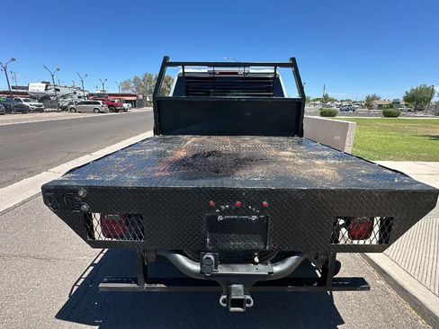Used 2021 GMC Sierra 2500 4x4 Crew Cab w/ Gooseneck/5TH Wheel Package image 3