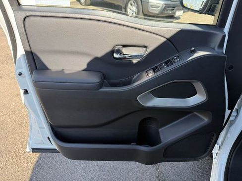 New 2026 Nissan Frontier SV w/ Tow Package image 18