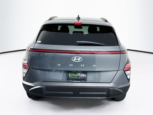 Used 2025 Hyundai Kona SEL FWD image 7