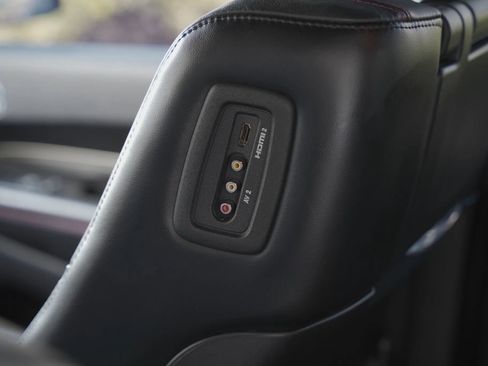 Used 2015 Dodge Durango R/T w/ Blacktop Package image 11