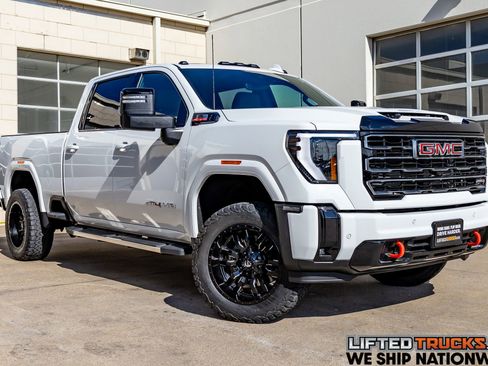 Used 2025 GMC Sierra 2500 AT4 w/ Technology Package image 1