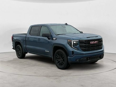 Used 2026 GMC Sierra 1500 Elevation AWD/4WD image 3