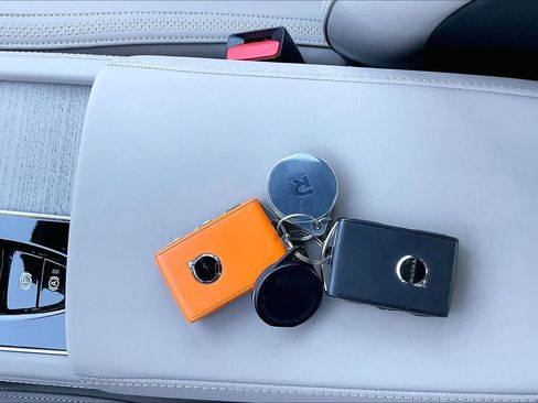 Used 2025 Volvo XC90 B6 Core w/ Protection Package Premier image 14