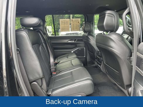 Used 2024 Jeep Wagoneer Series II w/ Flexible Seating Group AWD/4WD image 19